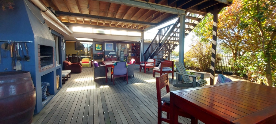 7 Bedroom Property for Sale in Gonubie Eastern Cape